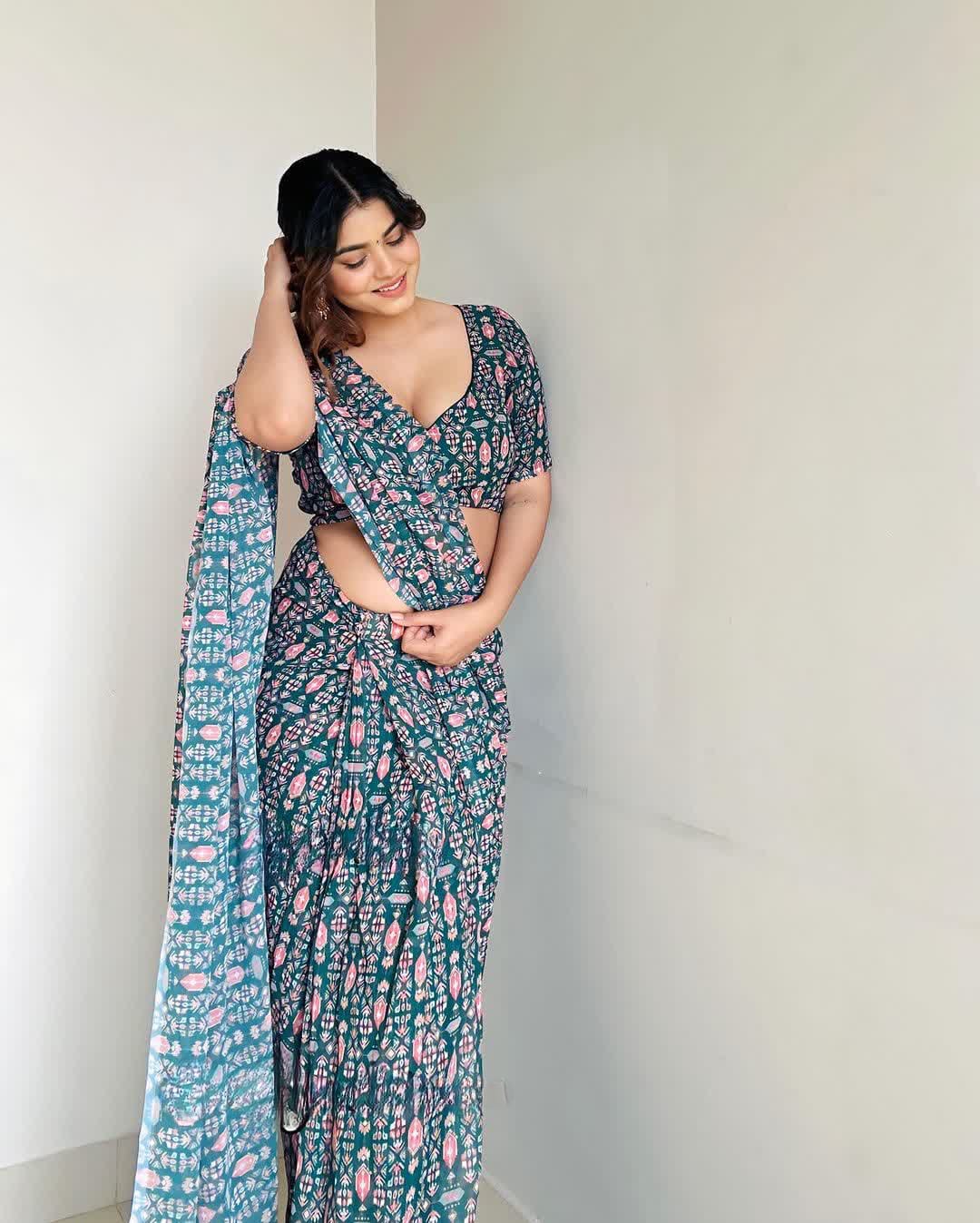 Dalliance 1-Minute Ready To Wear Rama Georgette Saree