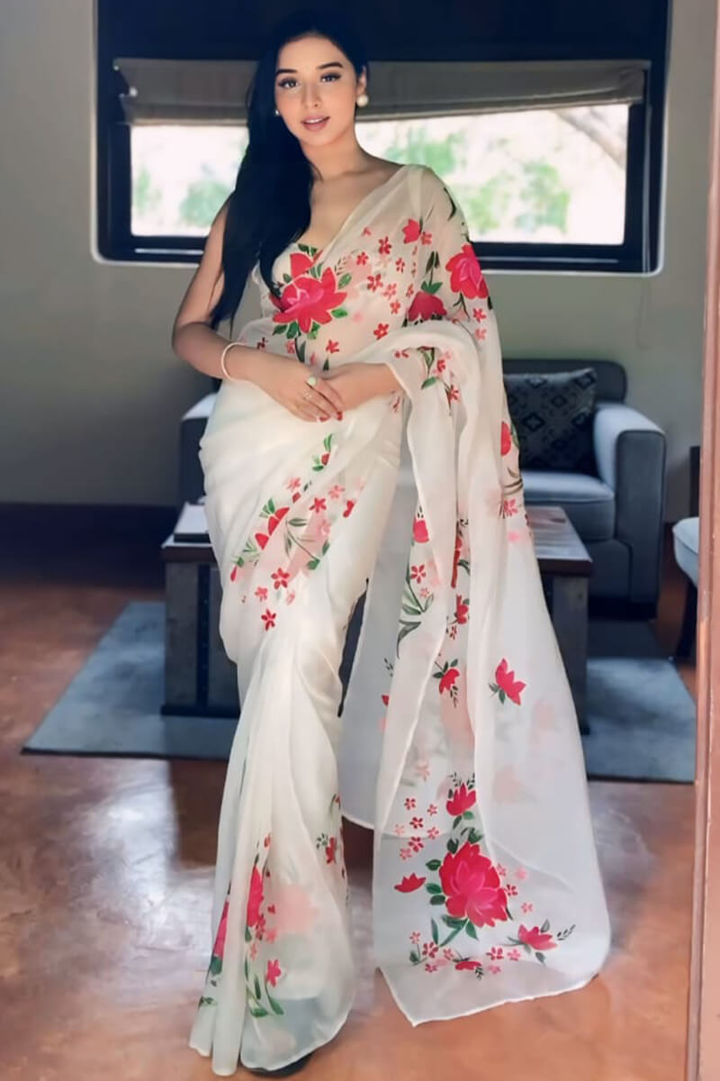 Invaluable 1-Minute Ready To Wear White Georgette Saree