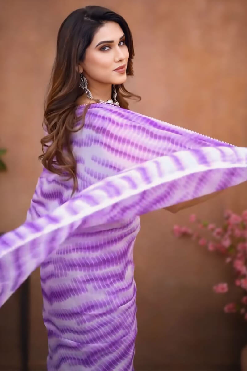 Breathtaking 1-Minute Ready To Wear Lavender Georgette Saree